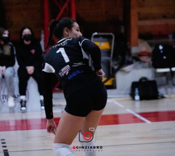 Chiara Peroni In azione 360x320