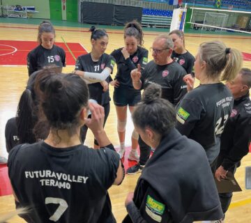 Coach Collavini e squadra 360x320