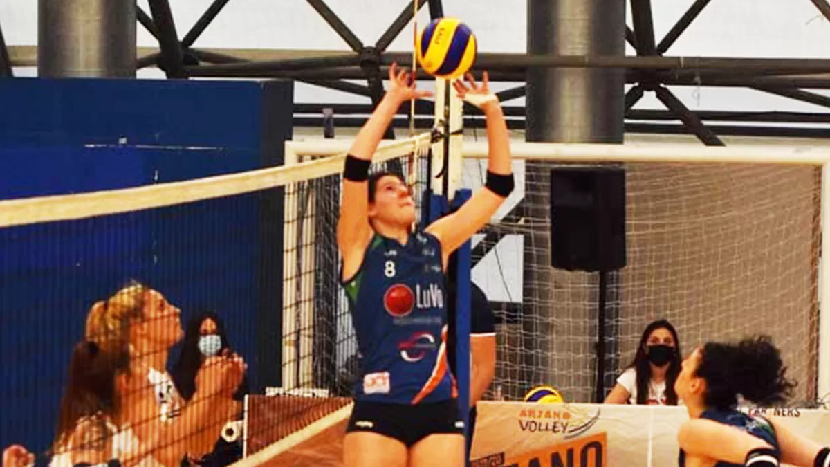 Ilaria Michelini Arzano Volley alzatrice